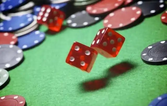 cgebet online gaming platform banner showing live casino and sportsbook